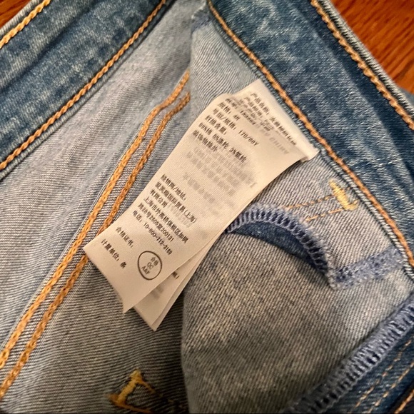 Abercrombie & Fitch Light Wash Skinny Jeans 4 - Picture 6 of 8